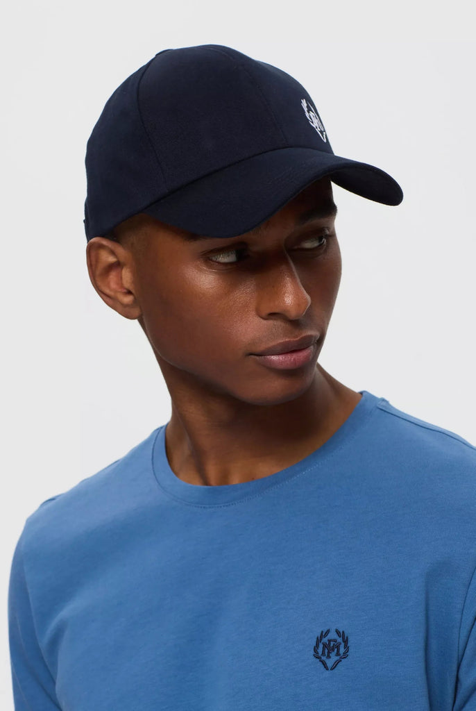 Marco Frank - Guzman: Casquette Avec Logo Couronne Brodé en Contraste - Bleu Marine