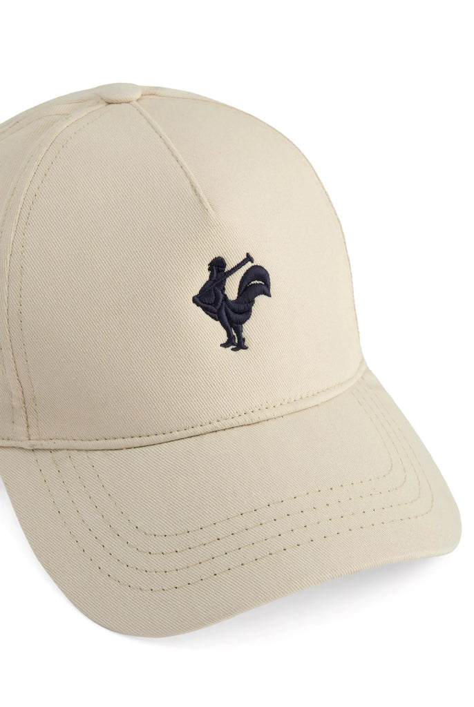 Marco Frank - Kaarle: Casquette Avec Logo de Coq Emblématique Brodé en Contraste - Ecru