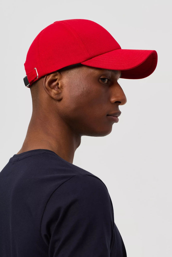 Marco Frank - Lenard: Casquette Avec Logo de Voile Brodé en Contraste - Rouge