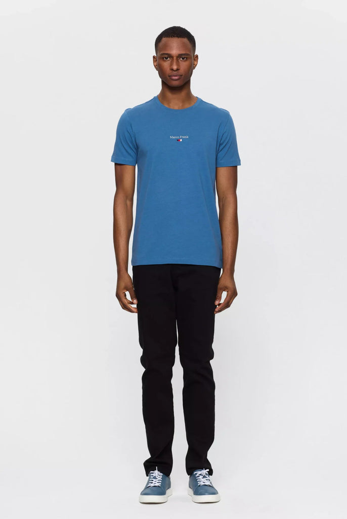 Marco Frank - Léo: T-shirt à Logo Drapeau Brodé - Indigo