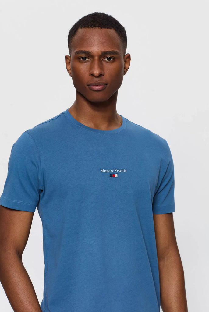 Marco Frank - Léo: T-shirt à Logo Drapeau Brodé - Indigo