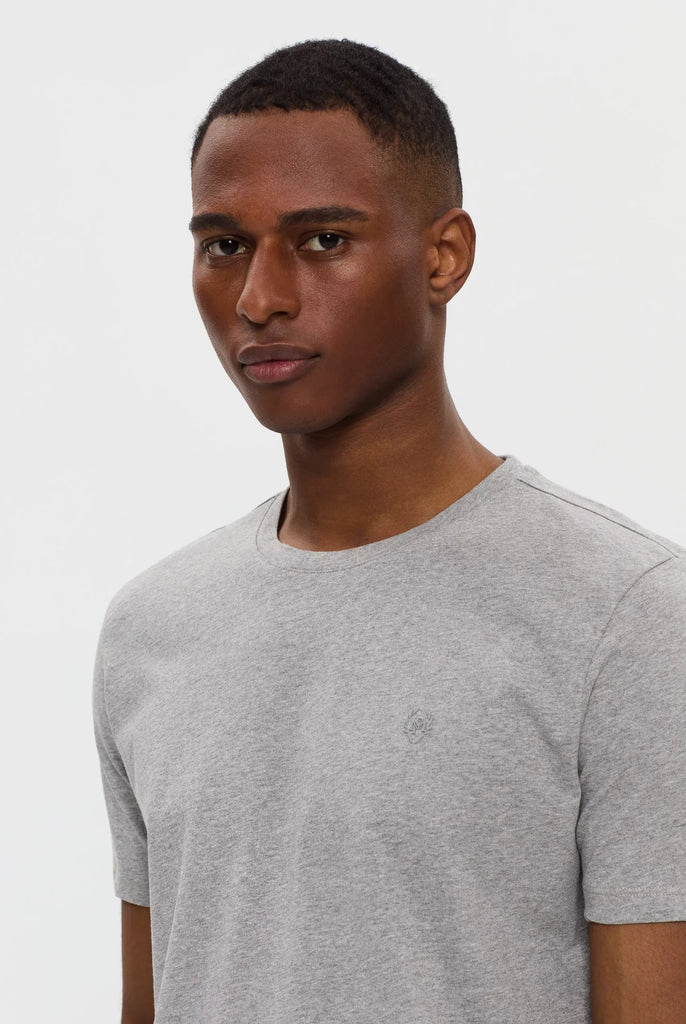 Marco Frank - Marceau: T-shirt Avec Écusson Logo en Silicone Ton Sur Ton - Gris